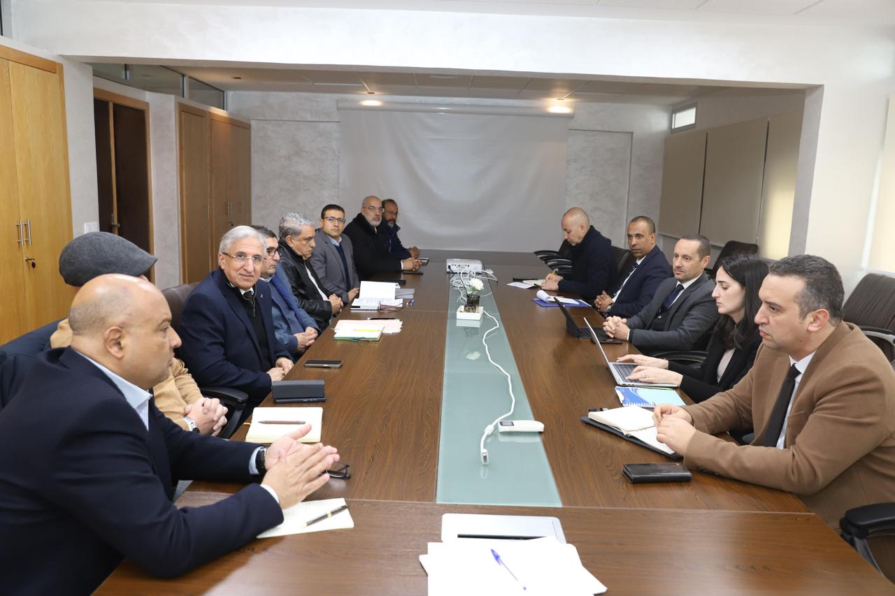 Pharmacies : Tahraoui confirme la continuité du dialogue et écarte l’ouverture du capital